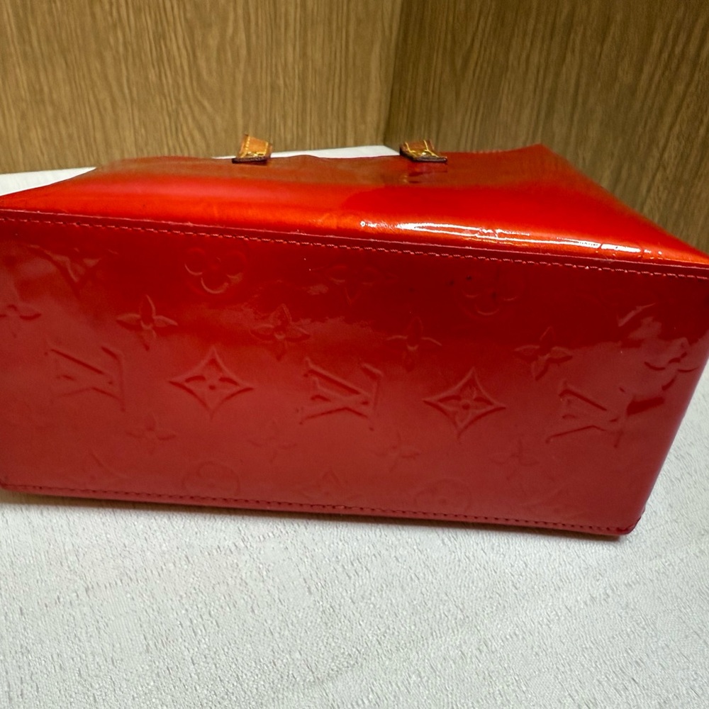 Louis Vuitton Red Vernis Tote- see callouts - Picture 4 of 8